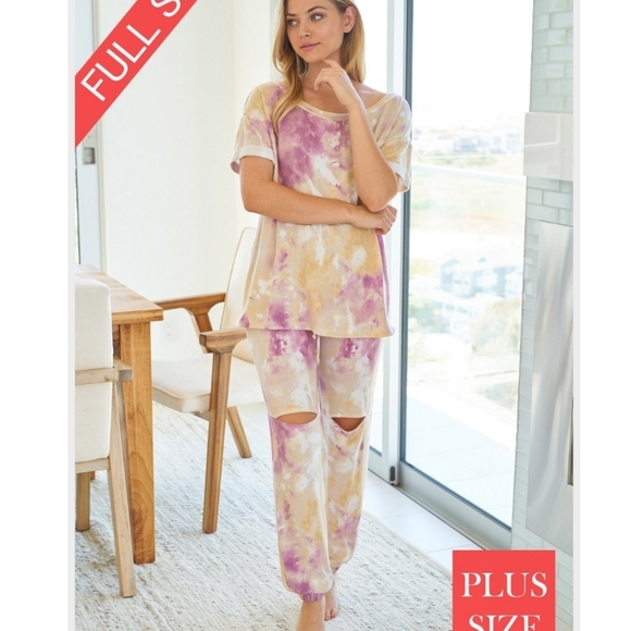 Boutique Pants - Flash sale 2pc SET Plus tie dye Available now in several colors and styles.